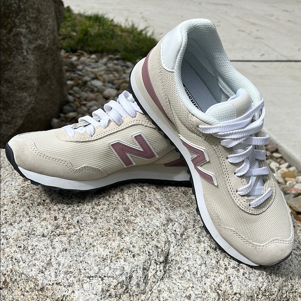New Balance Cream and White Sneakers Retro Design